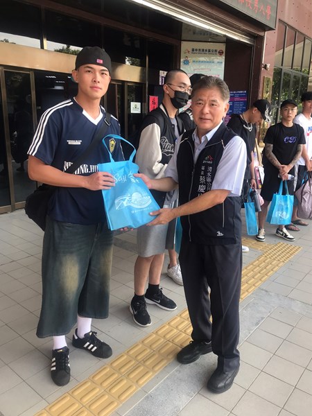 113年6月19日歡送清水區陸訓0201梯次空訓100梯次替代役Y256-9梯次役男入營  (12)