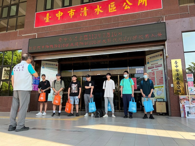 113年7月16日歡送清水區海陸訓第103梯次及海軍陸戰隊第816梯次役男入營 (6)