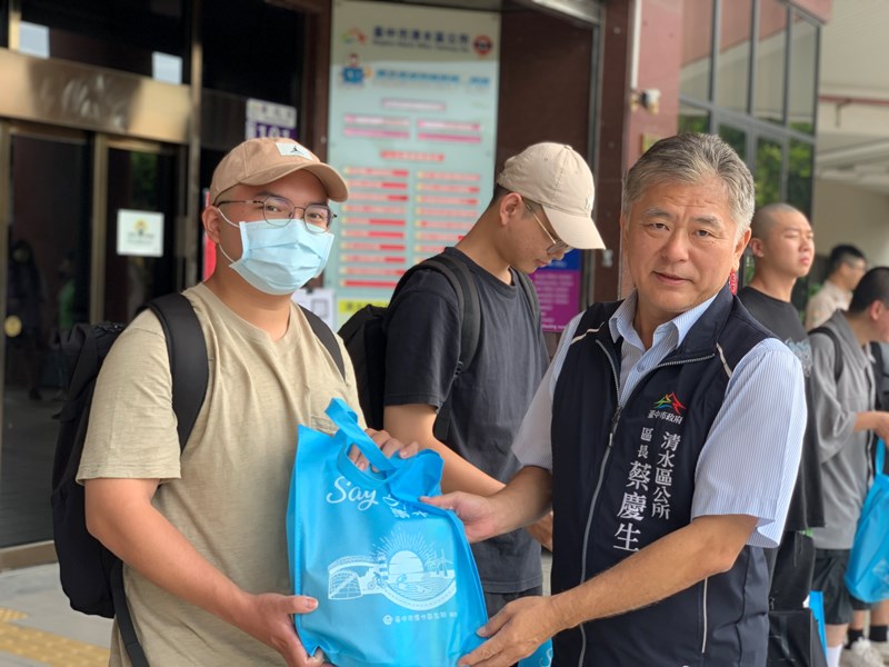 113年8月16日歡送清水區陸訓第206梯次役男入營 (12)