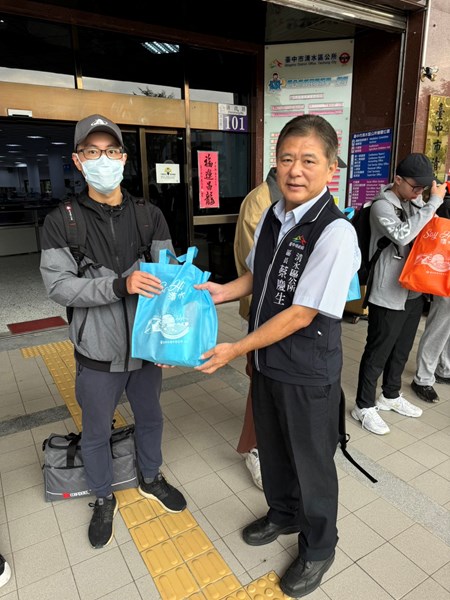 113年11月4日歡送清水區陸軍第 0211梯次及海陸訓第106梯次役男入營 (16)