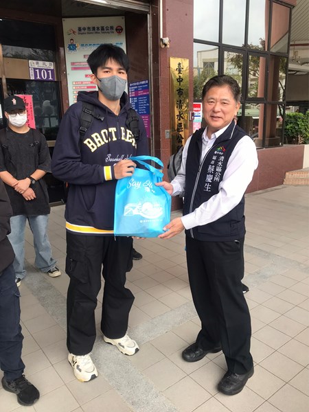 113年11月26日歡送清水區陸訓0213梯次役男入營 (19)