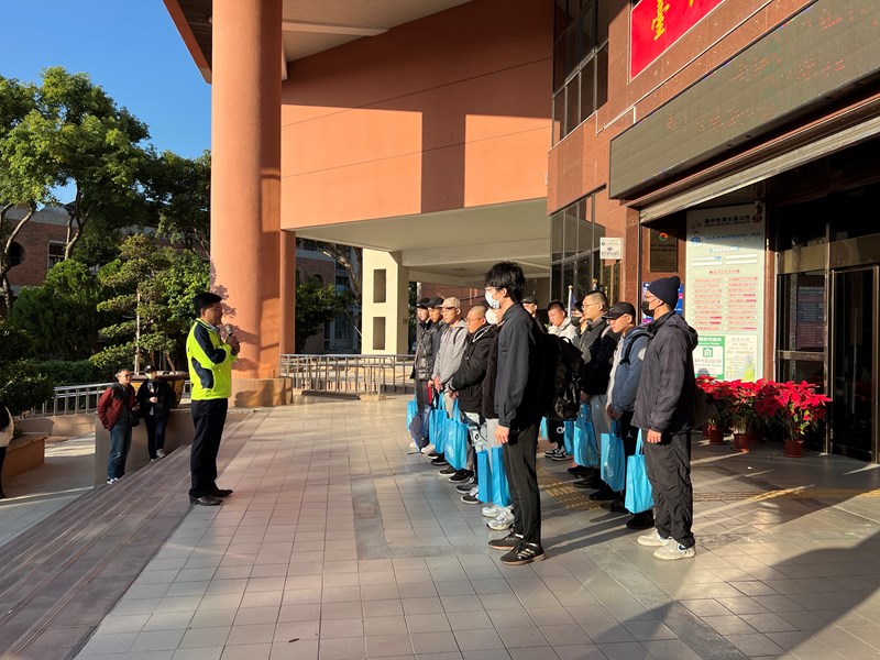 113年12月31日歡送清水區陸訓0217梯次役男入營 (5)