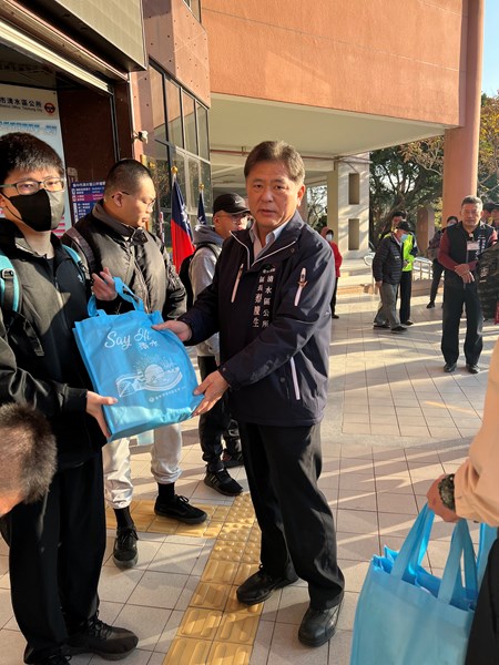 113年12月31日歡送清水區陸訓0217梯次役男入營 (11)