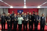 市長及法制局長與各區調解會主席合照