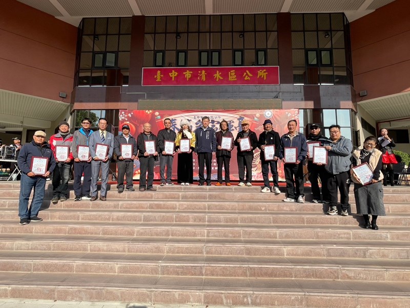 LINE_ALBUM_114年春聯揮毫_250110_90