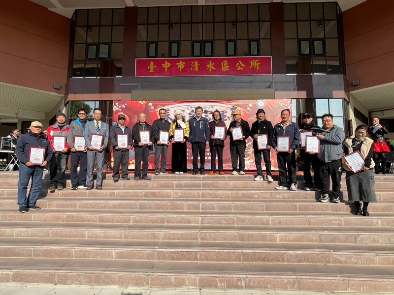 LINE_ALBUM_114年春聯揮毫_250110_93