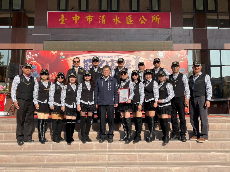 LINE_ALBUM_114年春聯揮毫_250110_98