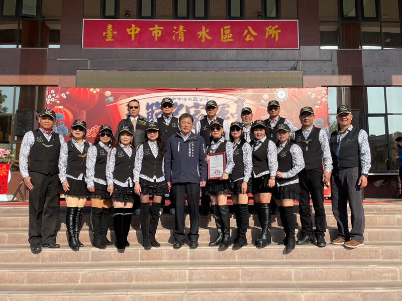 LINE_ALBUM_114年春聯揮毫_250110_99