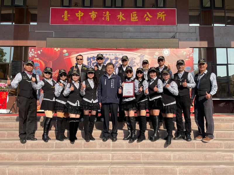 LINE_ALBUM_114年春聯揮毫_250110_104