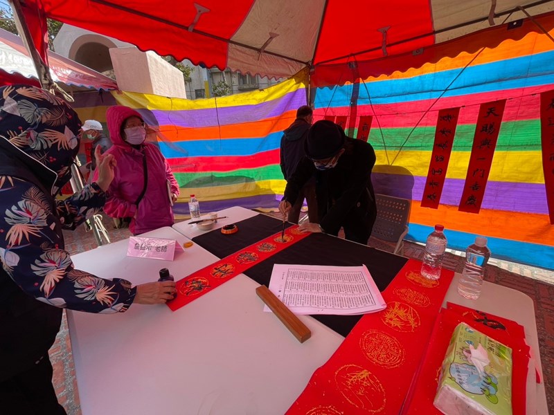 LINE_ALBUM_114年春聯揮毫_250110_127