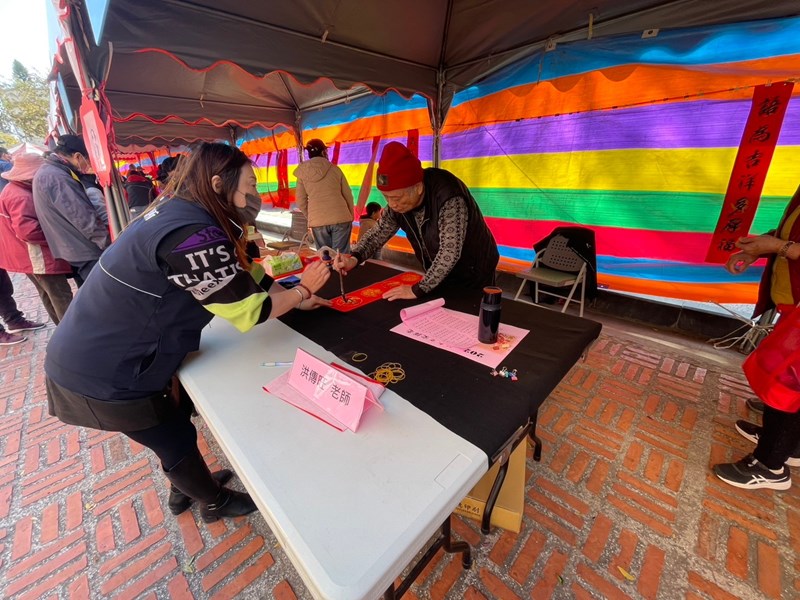 LINE_ALBUM_114年春聯揮毫_250110_149